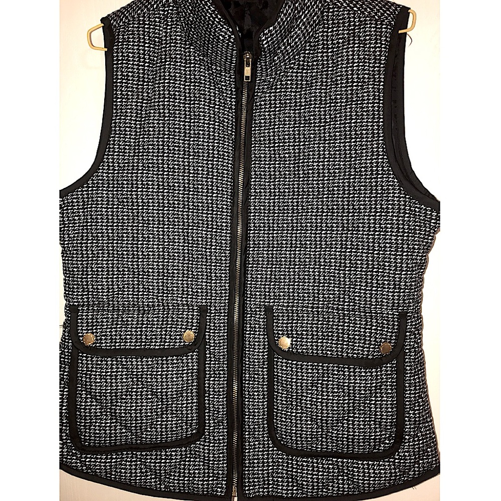 Houndstooth vest